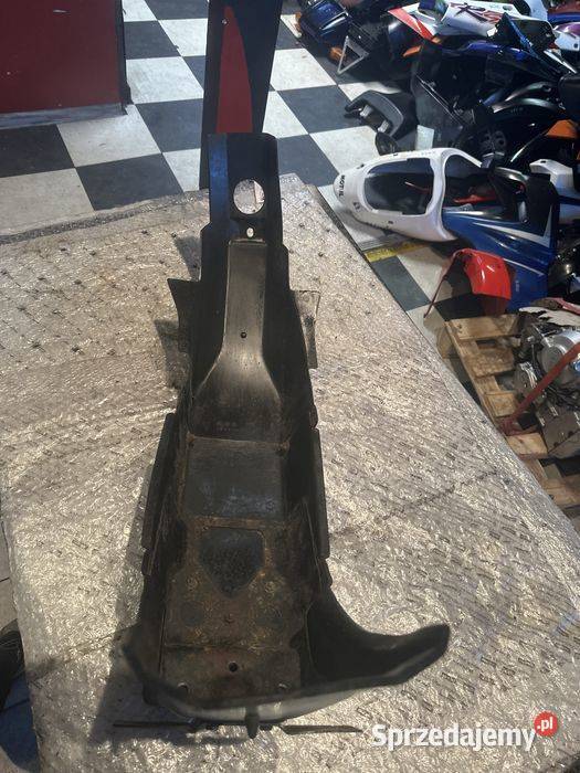 SUZUKI GSX550E Nadkole Błotnik Wypełnienie Poznań