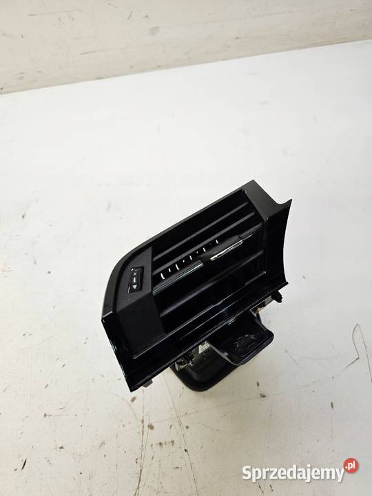 KRATKA NAWIEWU LEWA AUDI Q3 F3 83B820901 6 Przystajń