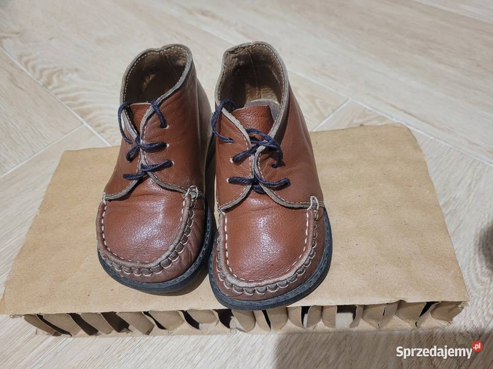 Sprzedam buciki skórzane 13cm