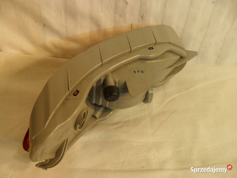 Toyota Corolla E10 kierunkowskaz migacz przedni osobowe wielkopolskie Nowy Tomyśl