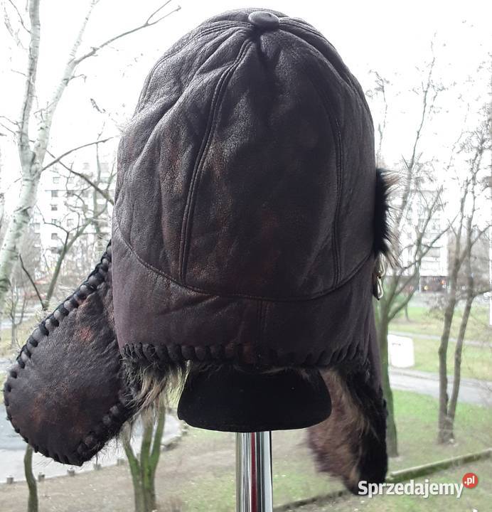 Czapka uszatka brązowa z detalem prawej stronie Moda i Styl Warszawa