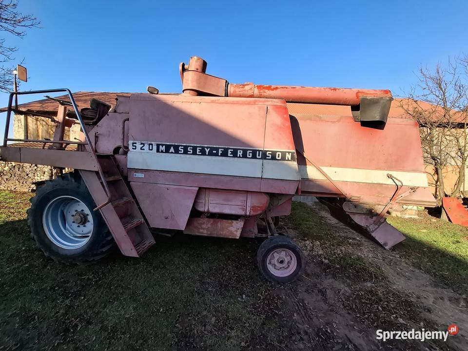 Kombajn Massey Ferguson 520 lubelskie Zawalów