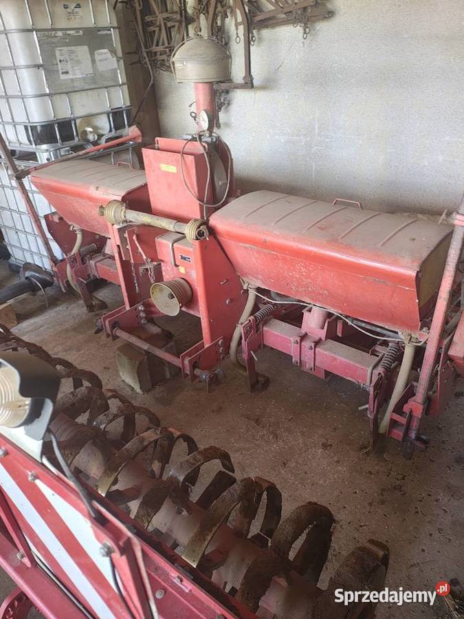 Siewnik do kukurydzy nieuszkodzony dolnośląskie Ligota Wielka