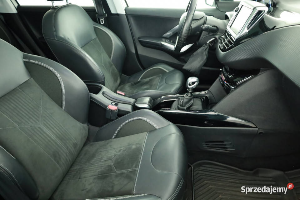 Peugeot 2008 16 BlueHDi Rok produkcji 2016 Piaseczno