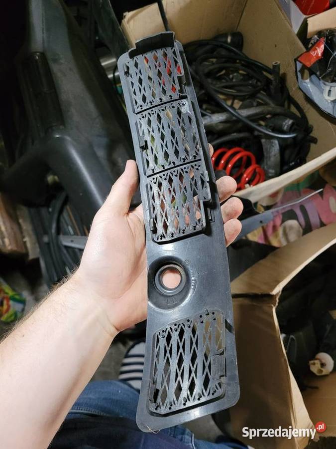 Kratka podszybia bmw e30 osłona zaślepka Kalisz sprzedam