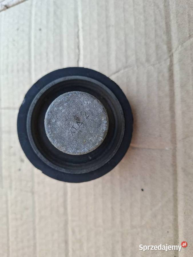 Korek baku wlewu paliwa Fiat 126p Maluch FL ST Strzelce Opolskie sprzedam