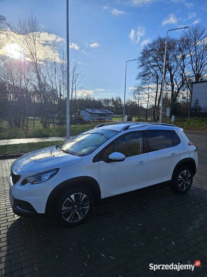 Peugeot 2008 16 HDI 100 2016 Bogata wersja Stan nawigacja