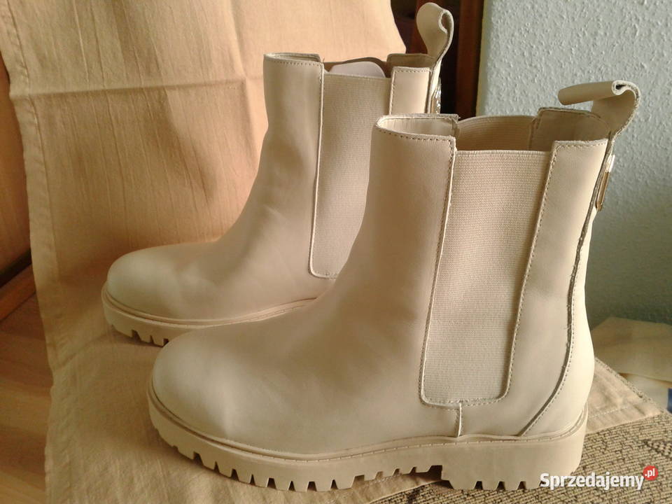 Buty damskie sztyblety Guess Oakess 40 beżowe Szczecin