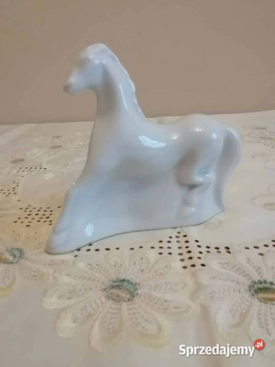Figurka Porcelanowa Koń Książ Wałbrzych PRL Porcelana i szkło