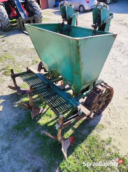 Sadzarka do ziemniaków dwurzędowa nieuszkodzony małopolskie Dąbrowa Tarnowska sprzedam