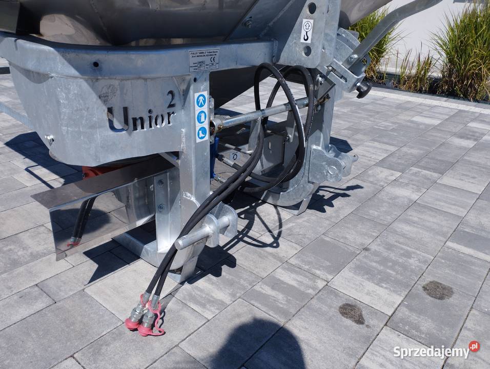 OCYNK Rozsiewacz Kwasoodporny 800 lSolidna Nawożenie sprzedam