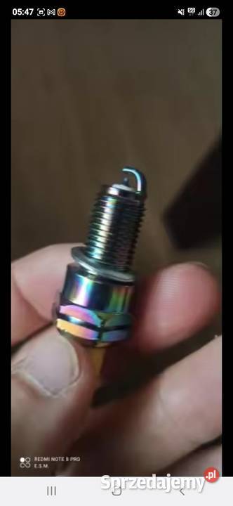 Świeca zapłonowa irydowa D8TC Świece Sztum