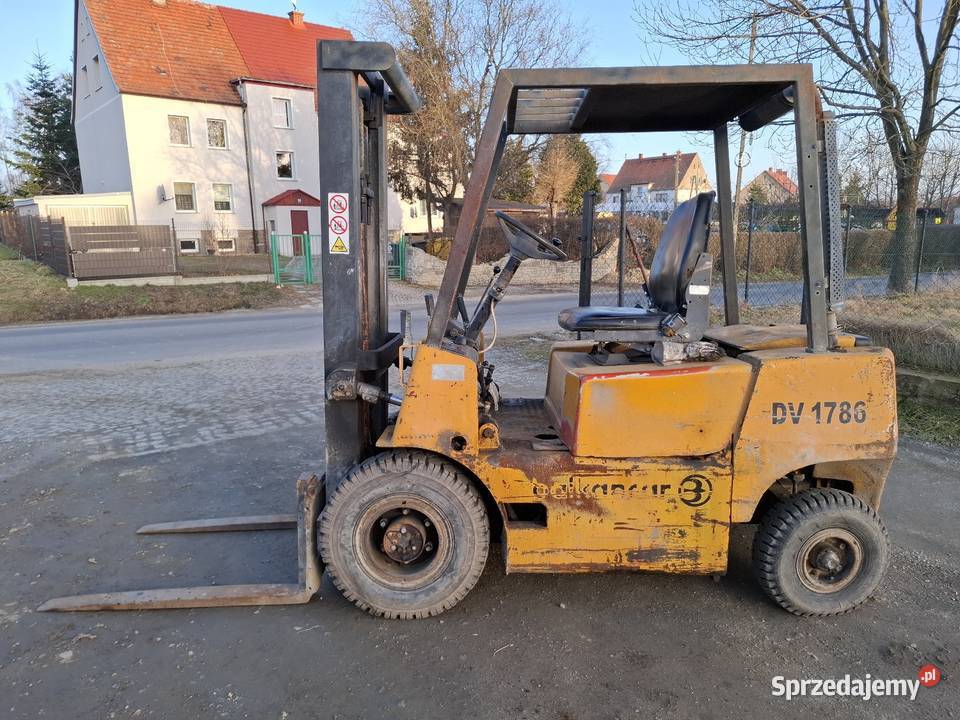 Wózek widłowy Bułgar DV 1786 silnik Perkins 4 w Targoszyn