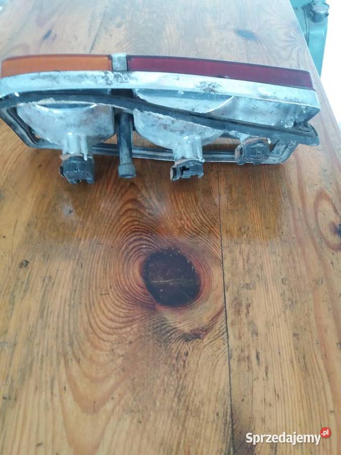 Tylna lampa do Fiata 125P kombi osobowe Lampy tylne mazowieckie Krępa Górna