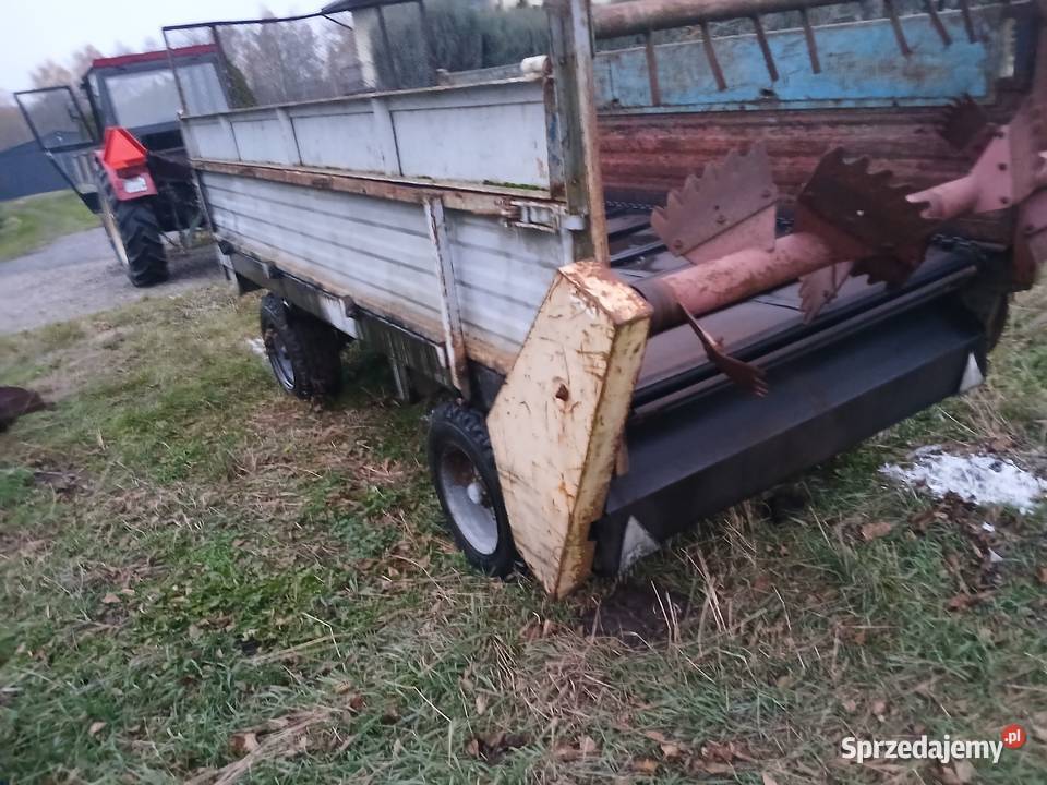 Rozrzutnik obornika Czarna Białostocka nieuszkodzony Firlej