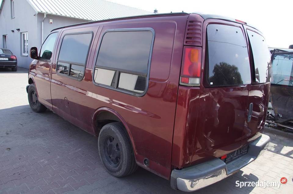 POJAZD NA CZĘŚCI GMC SAVANA 57 VORTEC SALONKA Lipno