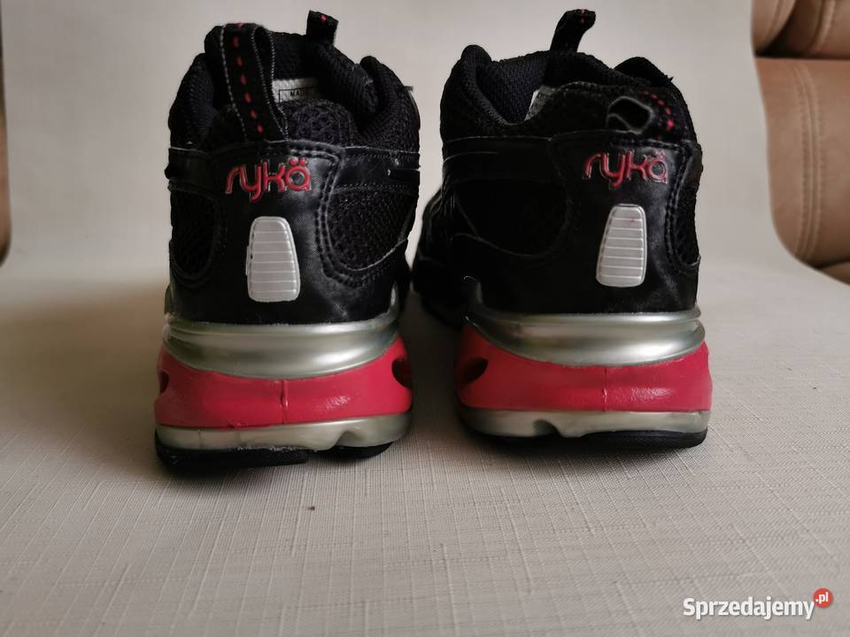Buty treningowe Ryk r375wkł 235Nowe Zamość