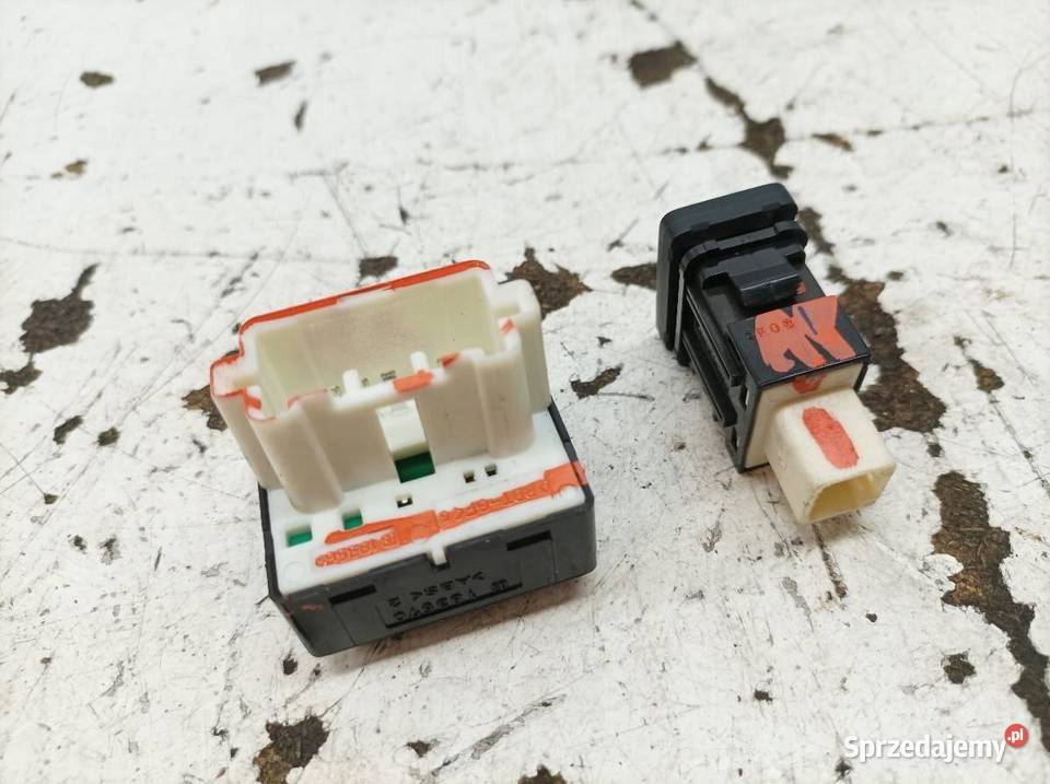 PRZEŁĄCZNIK AWARYJNYCH LUSTEREK PDC 183570 Rok produkcji 2017