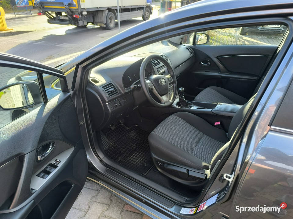 Toyota Avensis 18 VVTi 147 Klimatronic Navi serwisowany w ASO Łuków