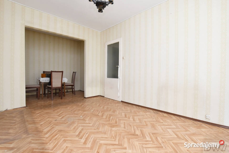 Oddzielna kuchniabalkonpiwnica sprzedam