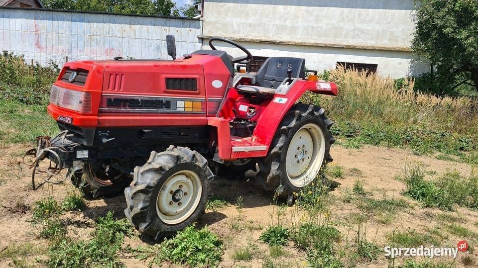 Japoński mini traktorek Mitsubish mt16i 4x4 Napęd 4x4 Mielec sprzedam