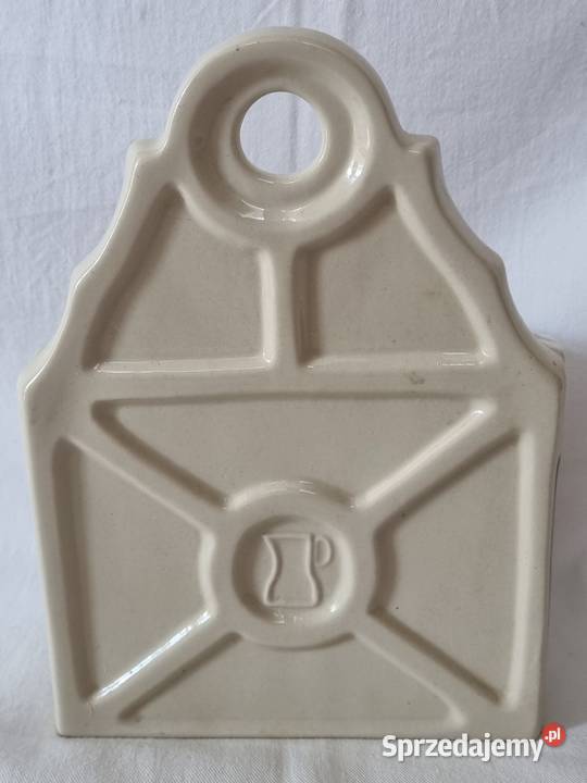 Ceramiczna solniczka ścienna z malunkiem ala Akcesoria kuchenne Warszawa