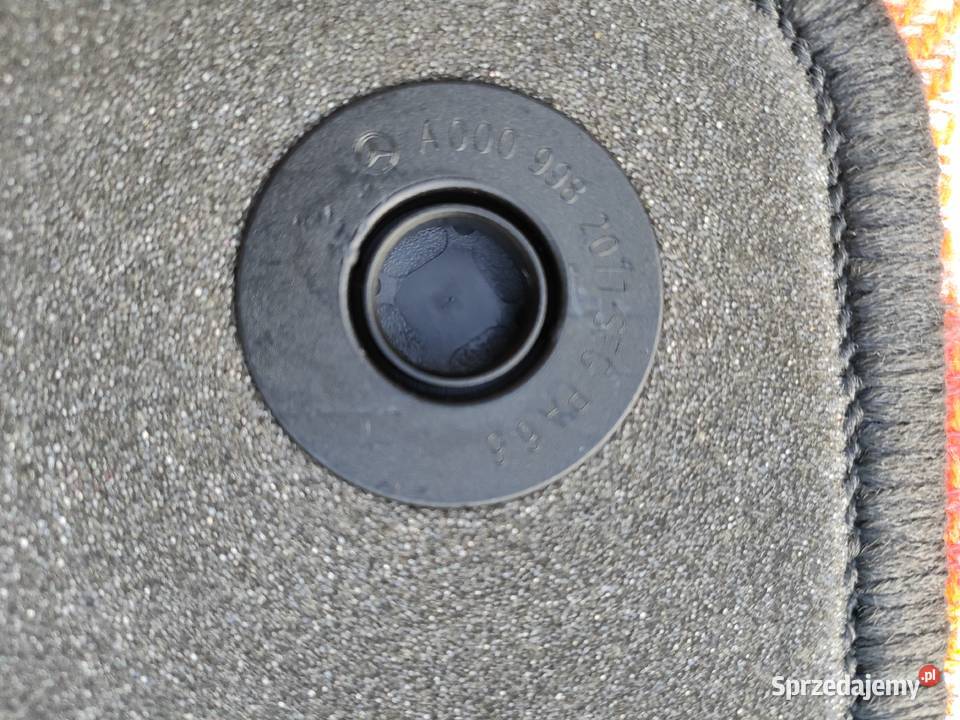 Oryginalne dywaniki welurowe Mercedes ML W164 GL