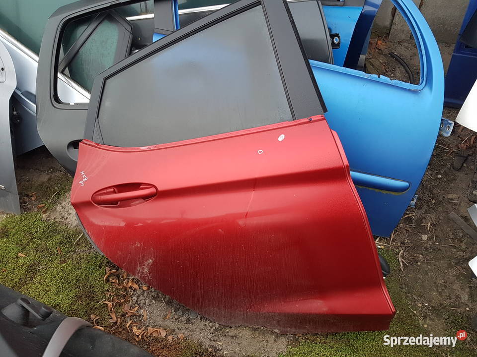 FORD FIESTA MK8 2019 DRZWI PRAWE TYLNE SZYBA Turek