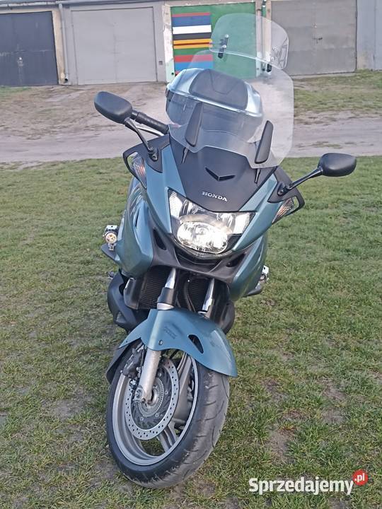 Sprzedam motocykl Honda NTV700