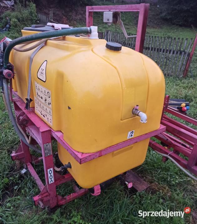 Opryskiwacz 600l Maszyny rolnicze Łęki Górne sprzedam