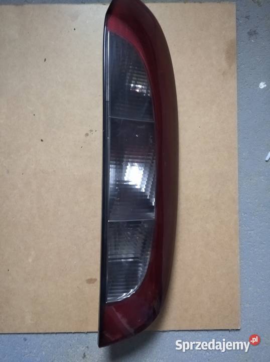 Lampa tylna Corsa C prawa osobowe