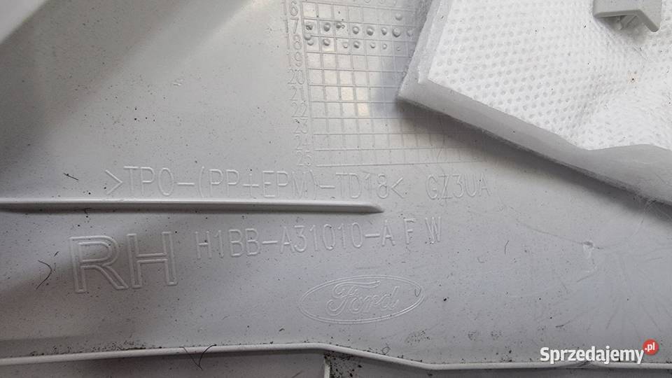 PLASTIK OSŁONA SŁUPKA PRAWY TYŁ H1BBA31011AFW
