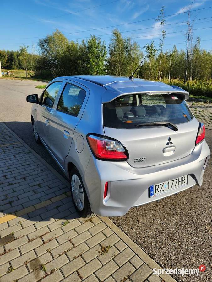 Mitsubishi Space Star Toyota Yaris mały przebieg