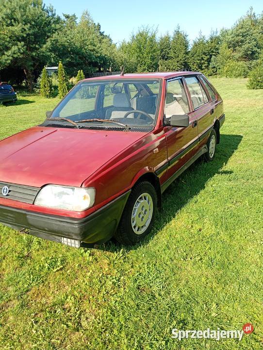 Polonez Caro manualna