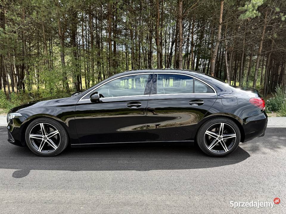 Mercedesbenz A220D sedan zadbany bezwypadkowy przyciemniane szyby