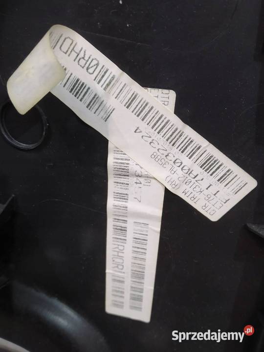 TAPICERKA BOCZEK PRAWY TYŁ BAGAŻNIKA Ford