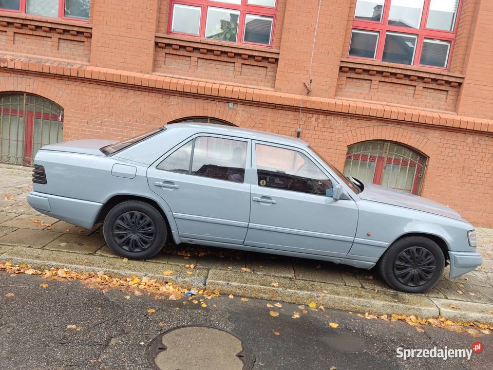 MERCEDES 124 sedan 1988 poj 23 benzgaz Skrzynia Elbląg