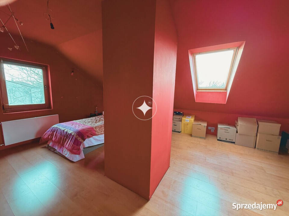 Dom spokojnej ulicy rzeką