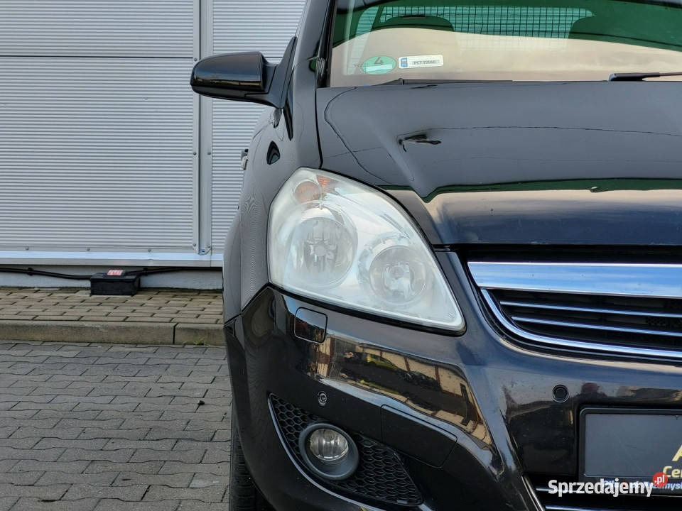 Opel Zafira 18i Benzyna 7 osób 2 komplety kół Piła