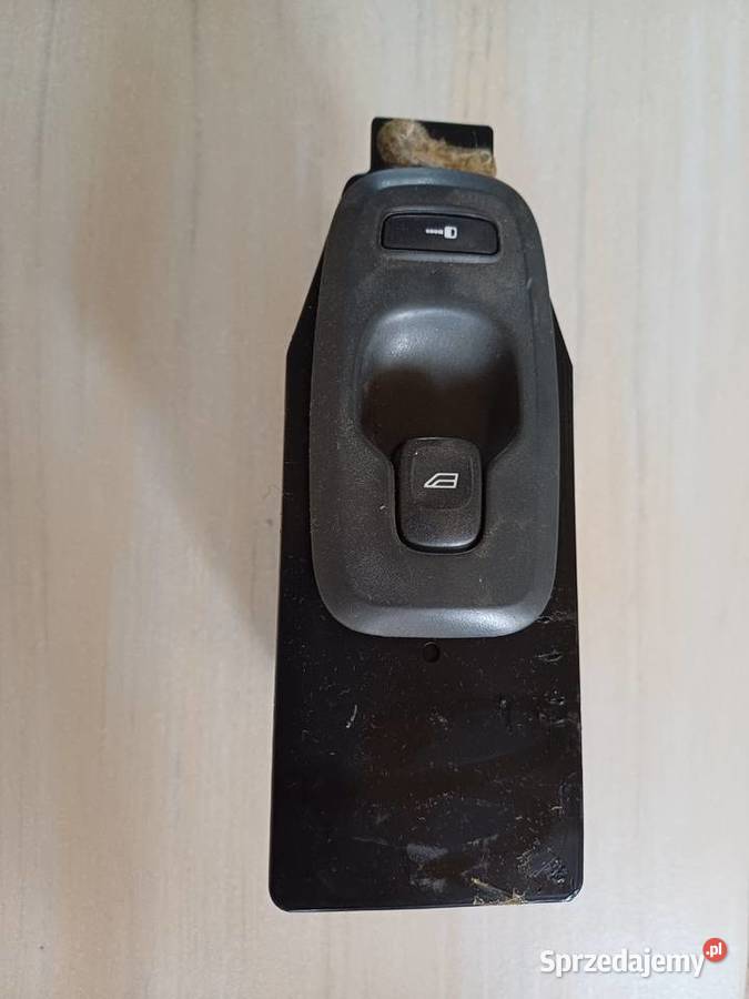 Sprzedam panel przełącznik szyby prawy volvo s60 Mońki