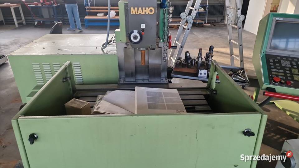 Uniwersalna frezarka MAHO MH 500 W mazowieckie