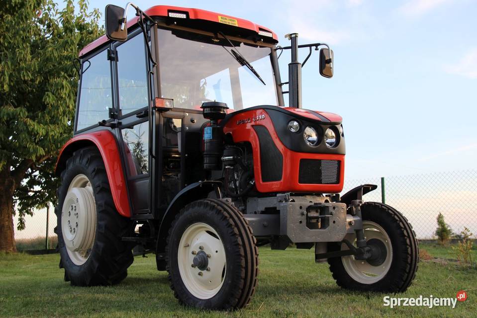 Maska ciągnikowa tworzywo Ursus C330 C330 model Części zamienne kujawsko-pomorskie Rogóźno