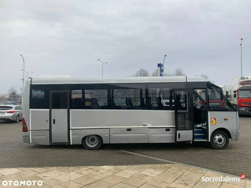 Mercedes Mediano Mediano 814D Vario 33 Miejsca Łaziska Górne