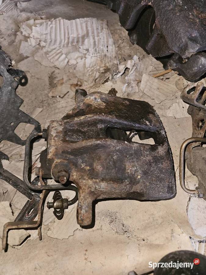 Pozostałości audi a4b5 Czułczyce