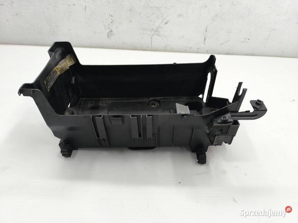 PODSTAWA OBUDOWA AKUMULATORA OPEL INSIGNIA A osobowe wielkopolskie