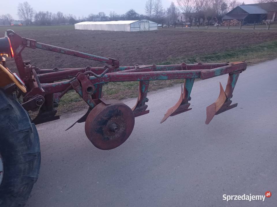 Pług 5 skibowy oryginalny Grudziądz 1987 nieuszkodzony Pługi świętokrzyskie