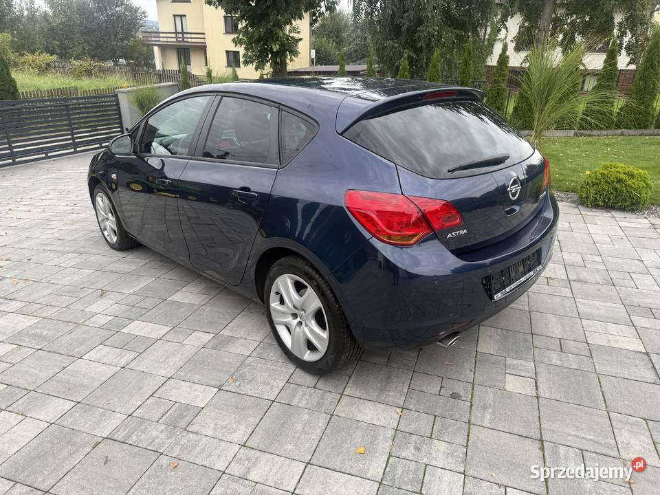 Opel Astra 14 Turbo Bogata wersja radio sprzedam