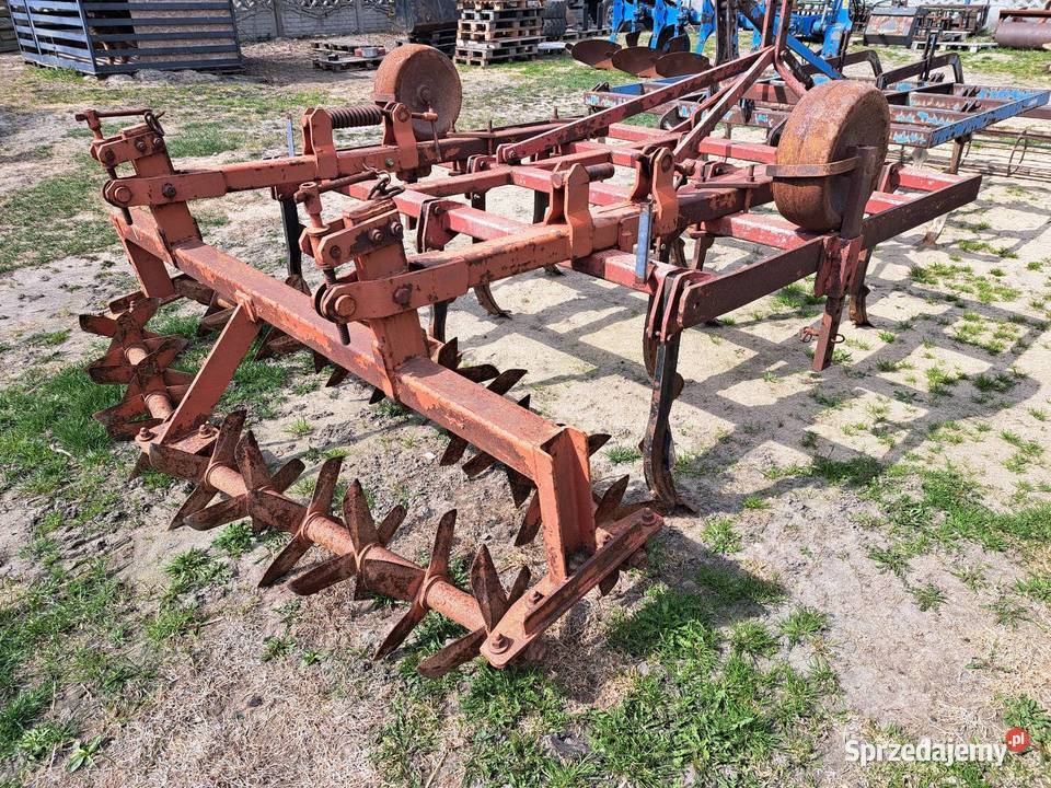 Gruber agregat scierniskowy bezorkowy LEMKEN wał Kłodawa