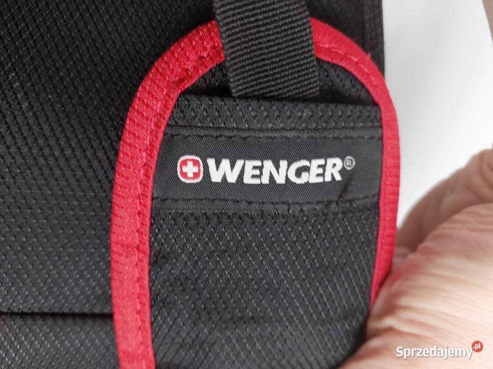 czarna torba Wenger na laptopa torba na pasku