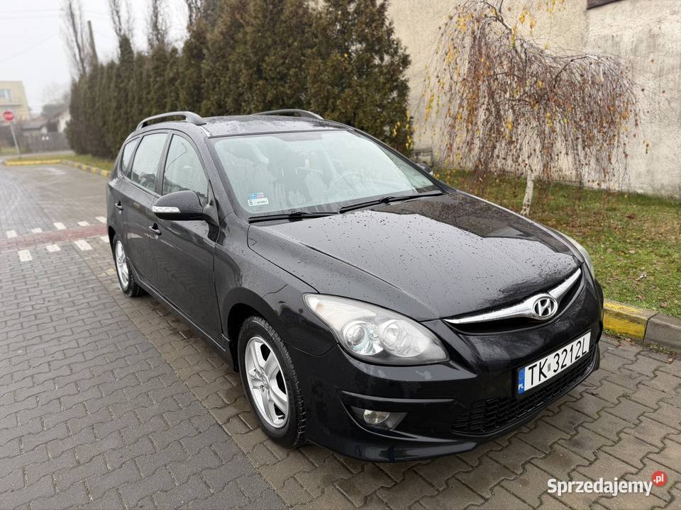 Hyundai I30 14 BenzynaGAZ 2011r Lift Rok produkcji 2011 Kielce